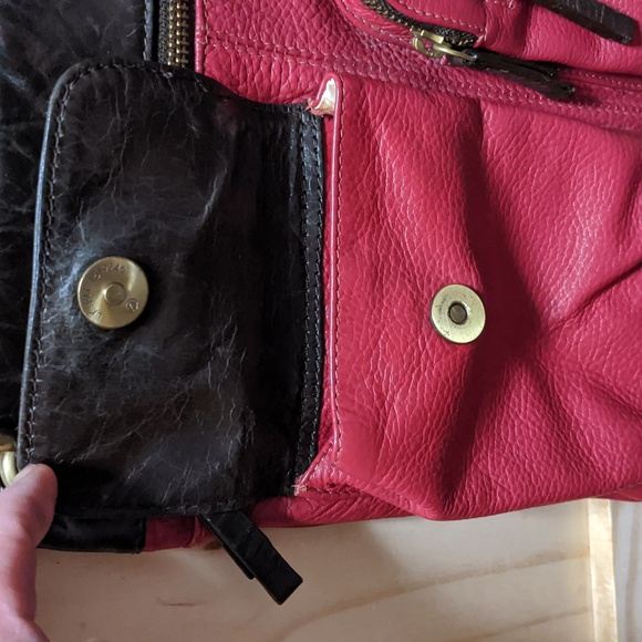 🌟Americana By Sharif Red Pebbled & Brown Leather Crossbody🌟 - Picture 4 of 16